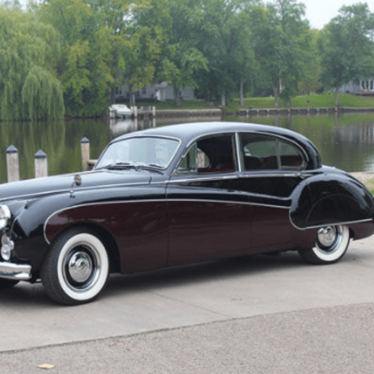 Car of the Week: 1958 Jaguar Mark VIII - Old Cars Weekly