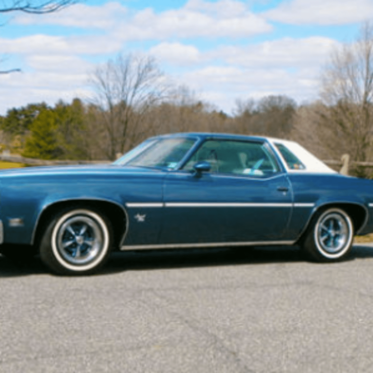 Pontiac Grand Prix Features and Specs