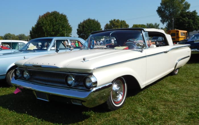 Car of the Week: 1960 Mercury Monterey convertible - Old Cars Weekly