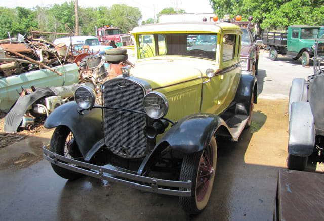 The Carl Davis Collection - Old Cars Weekly