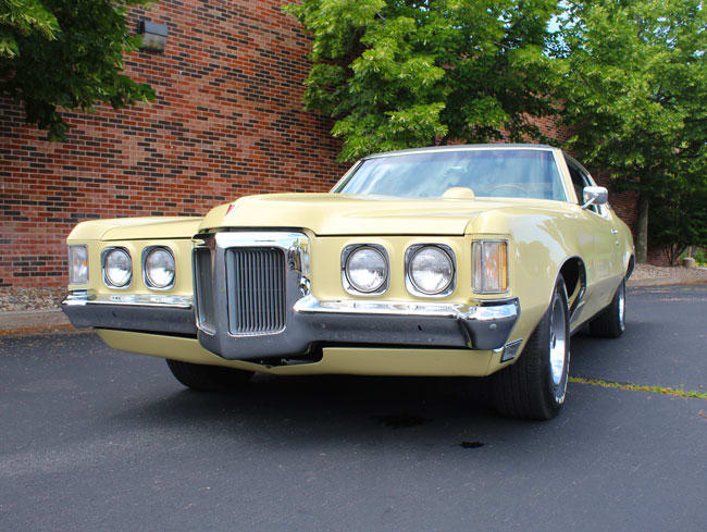 Car Of The Week: 1970 Pontiac Grand Prix - Old Cars Weekly