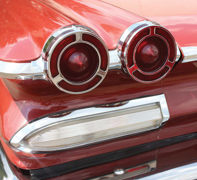 1960 Pontiac Bonneville - Old Cars Weekly