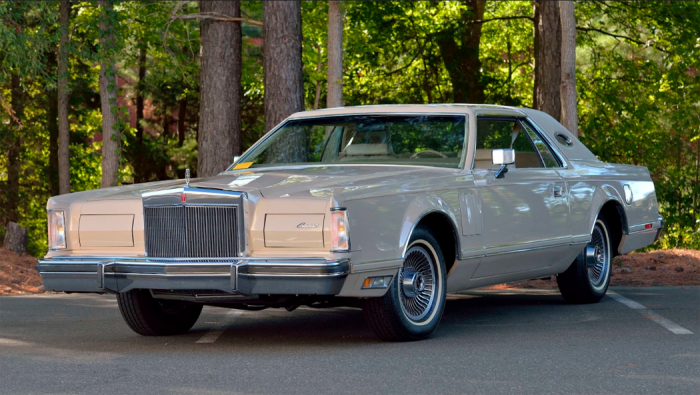 Big cars, big prices: '70s cars starting to shine - Old Cars Weekly