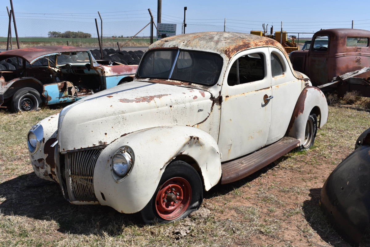 Texas Iron Old Cars Weekly