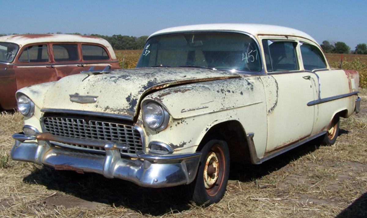 Frenzy in the field: Firsthand report from Lambrecht sale - Old Cars Weekly