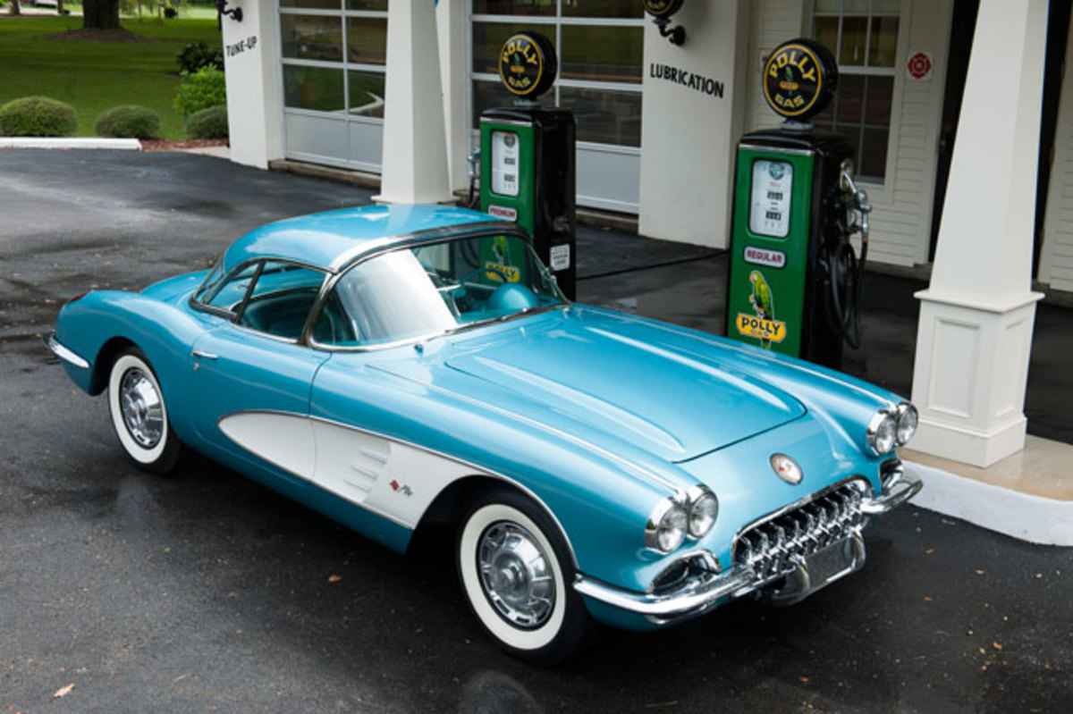 You've Heard Of Pop-Up Headlights, But Check This '60s Corvette