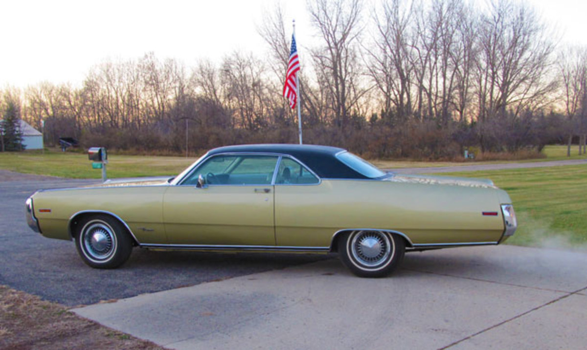 car of the week 1970 chrysler newport old cars weekly car of the week 1970 chrysler newport