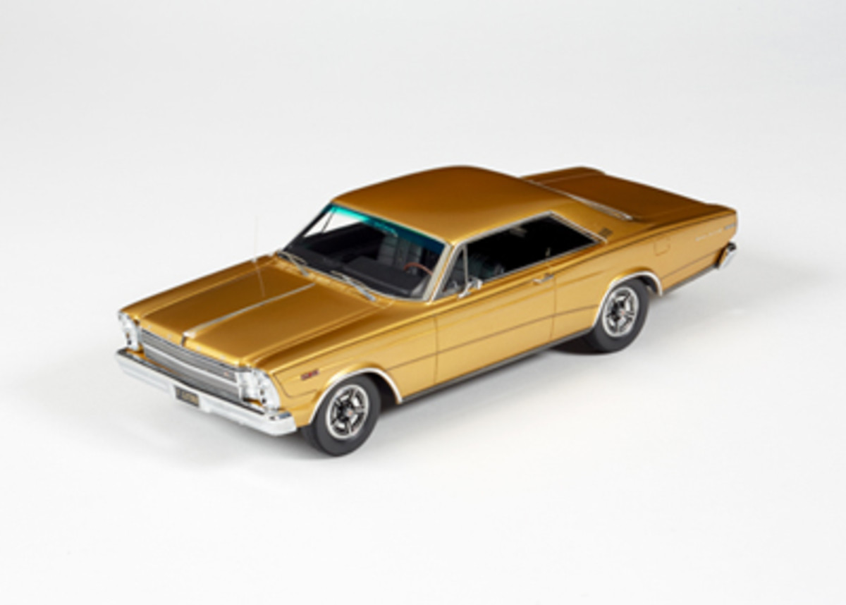 Automodello scales down 1966 Galaxie 500 7-litre to 1:24 perfection ...