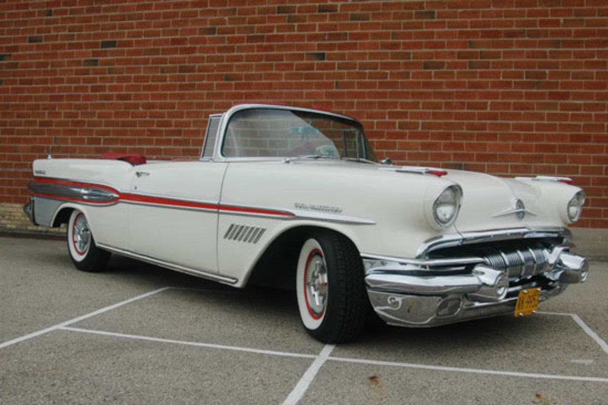 1957 Pontiac Bonneville convertible with fuel injection - Old Cars 