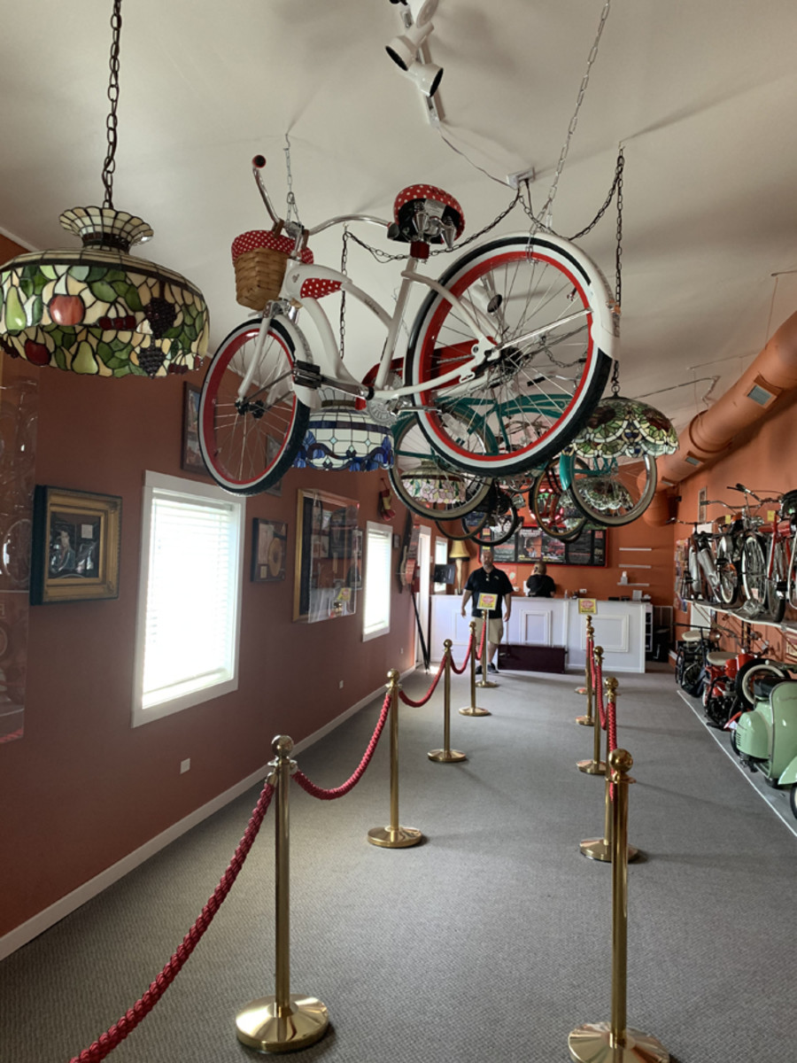 Volo Auto Museum delays reopening - Old Cars Weekly