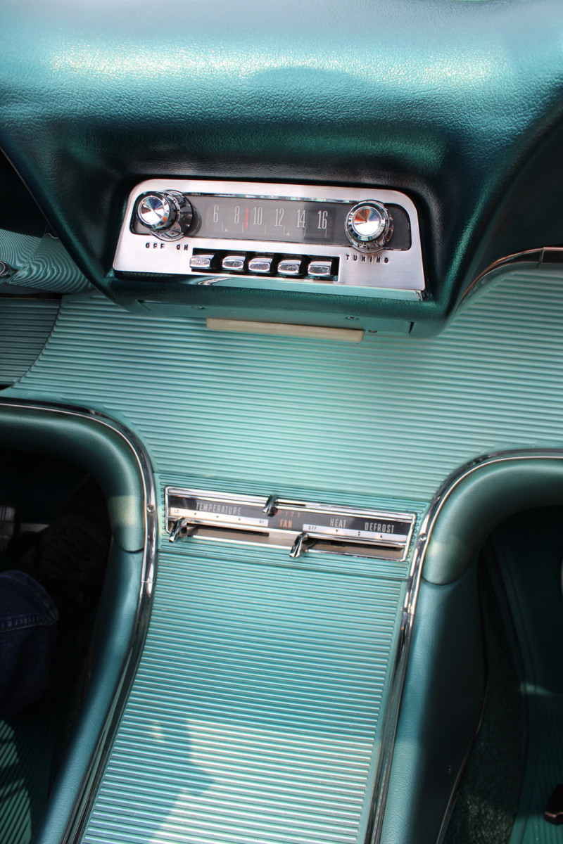 BRAND NEW period correct 1960s - 1970s Classic Car Interior Dashboard  Thermometer