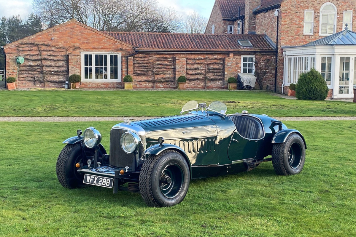 1949 Bentley MkVI 'Hemi V8' Special to go under the hammer at H&H