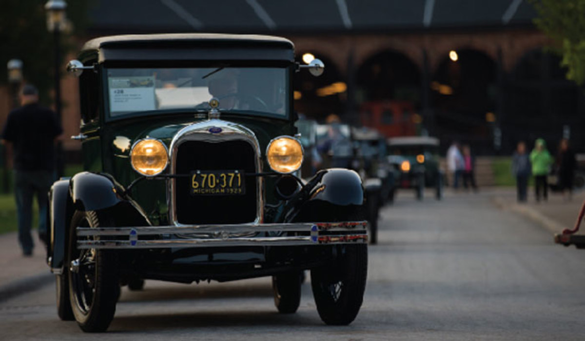 OLD FORDS SHINE DURING AMERICA'S LONGEST-RUNNING ANTIQUE CAR SHOW