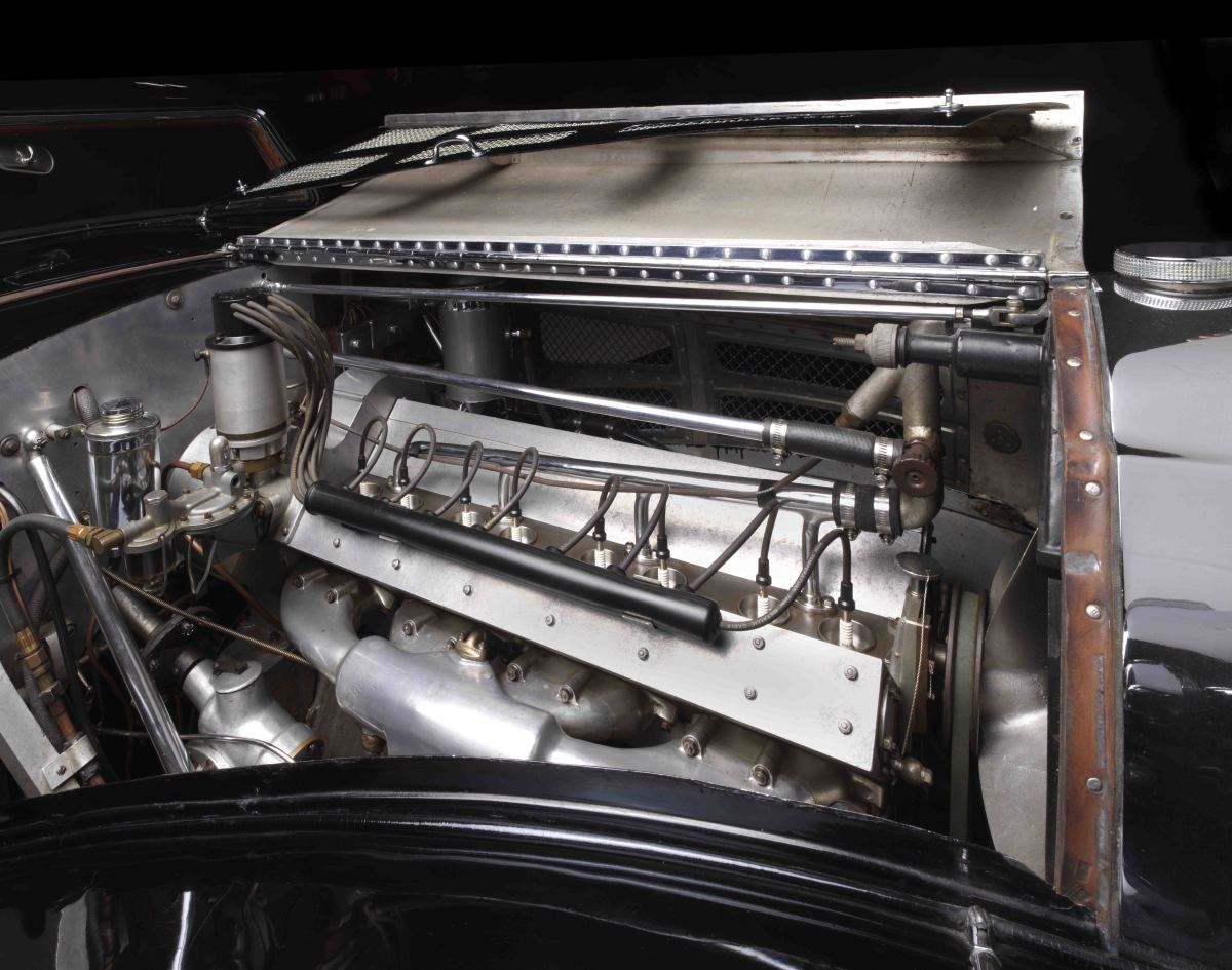 bugatti-type-57-atlante-engine.jpg