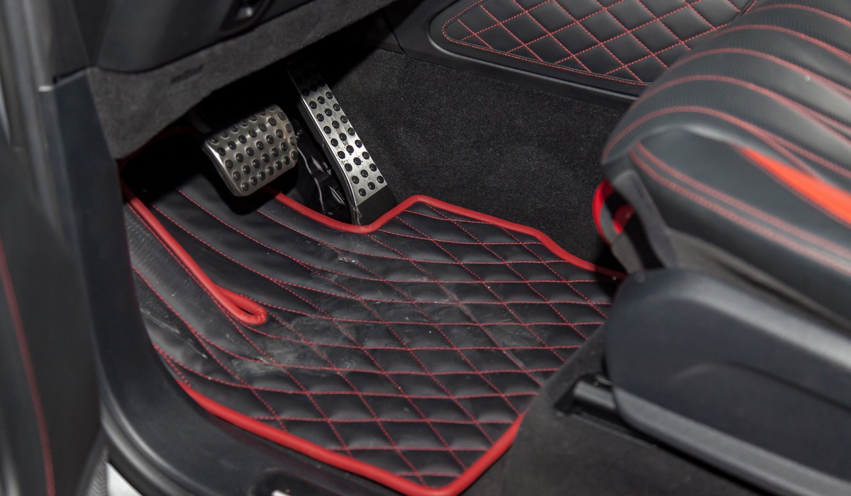 Floor Liner vs. Floor Mat: Which Is Right for You?